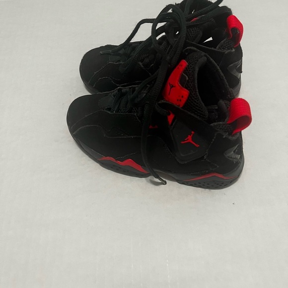 Jordan Kids Black and Red High-Top Sneakers - Picture 2 of 6